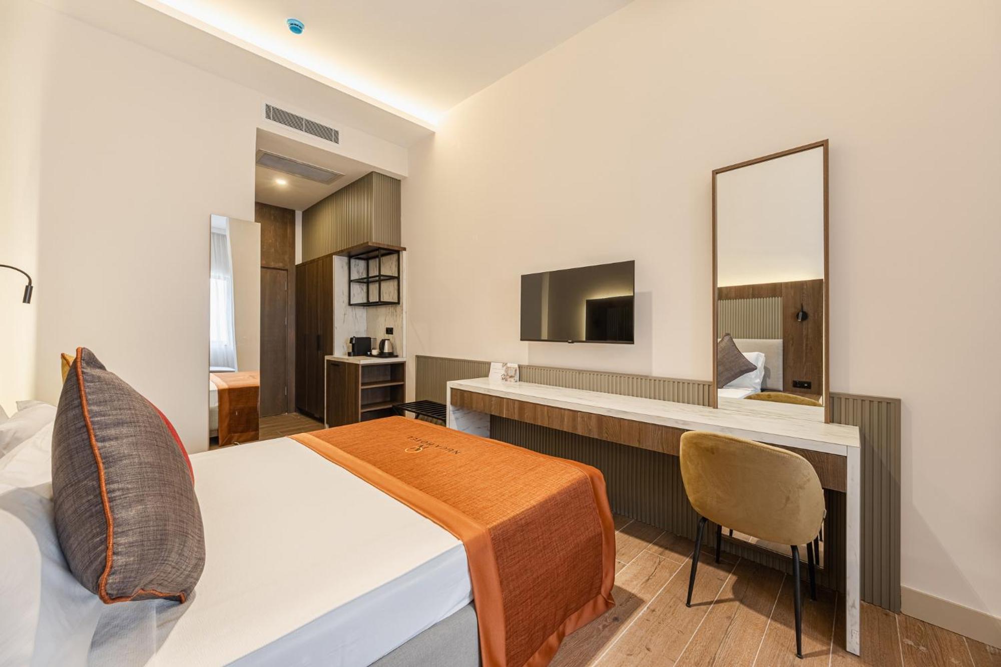 Nuca Homes Otel *